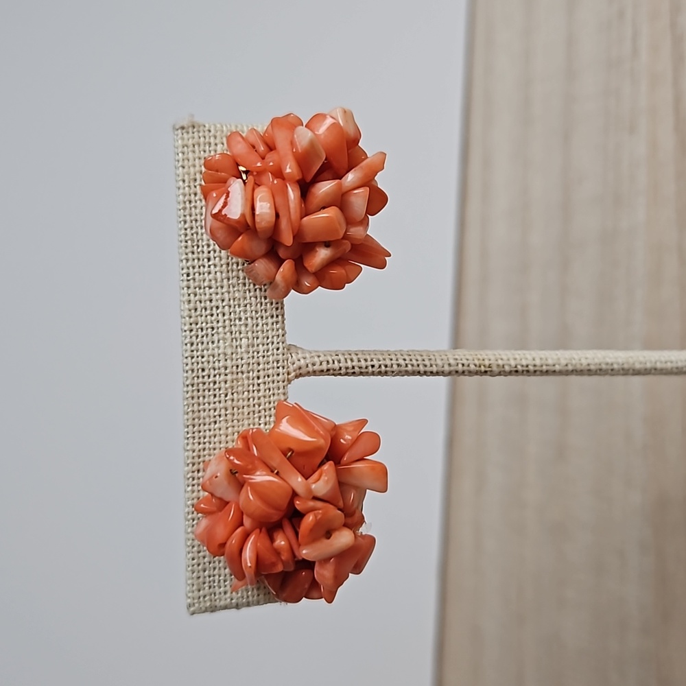 Vintage Coral Cluster Clip Earrings